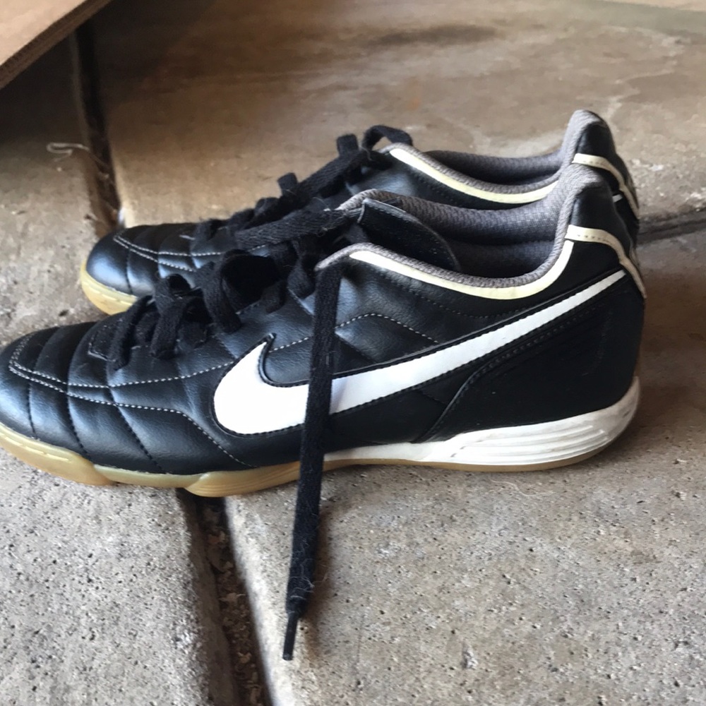 Nike Indoor Soccer Shoes Cleats